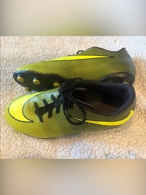 Nike Kids Neon Yellow and Black Soccer Shoes